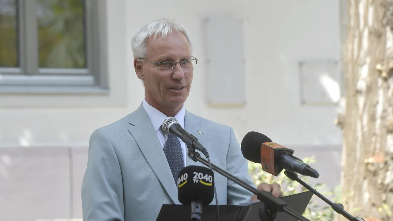 Soltész Miklós: mindig voltak bűnök az egyházban, mégis itt vagyunk kétezer éve