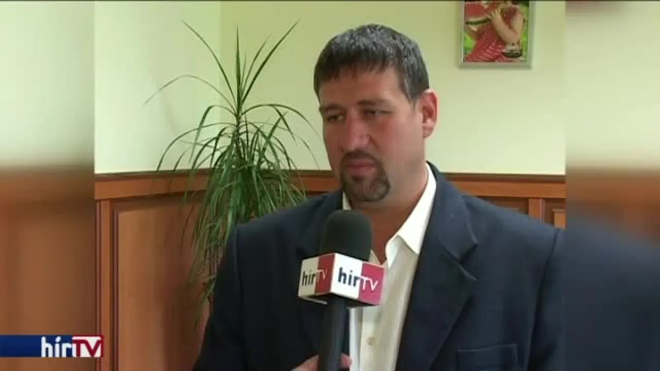 Butaság? Házkutatást tartottak a fideszes képviselőnél