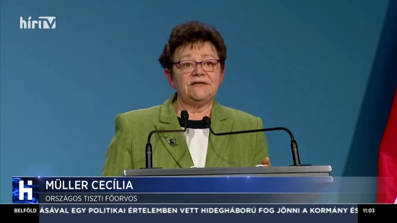 Busszal érkeztek Budapestre a koronavírusos egyetemisták