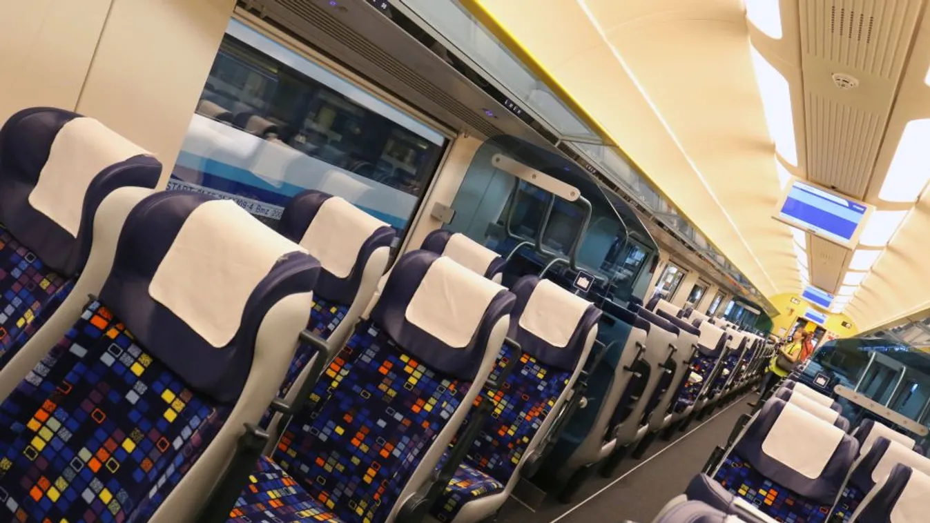 Elkészült az első húsz hazai gyártású IC+ kocsi