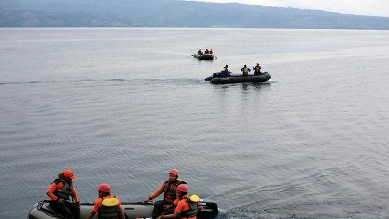 Tíz holttestet emeltek ki a kompbaleset után