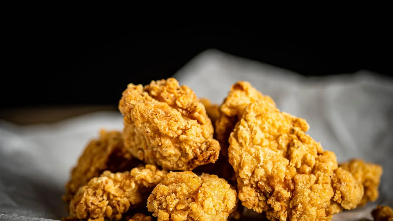 Csirkés termékcsaládot mutat be az egyik legismertebb pizzéria