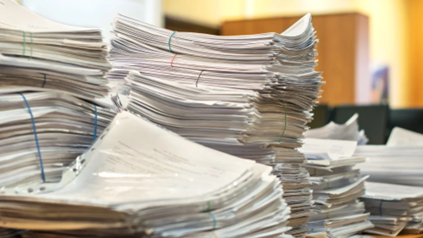 Lejárt a jelöltállítási határidő, sokan az utolsó órákig gyűjtöttek ajánlásokat