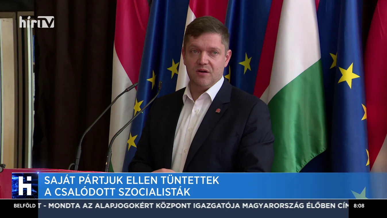 Saját pártjuk ellen tüntetnek a csalódott szocialisták