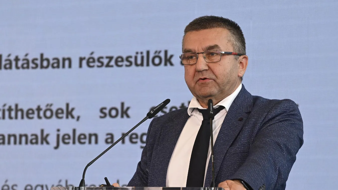 Czomba Sándor: A kormány minden társadalmi rétegben próbálja megszólítani az inaktívakat, hogy munkába állhassanak