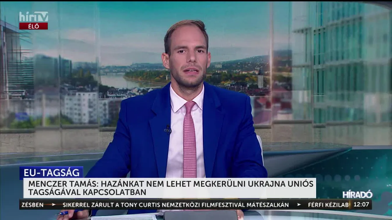 MENCZER TAMÁS: HAZÁNKAT NEM LEHET MEGKERÜLNI UKRAJNA UNIÓS TAGSÁGÁVAL KAPCSOLATBAN