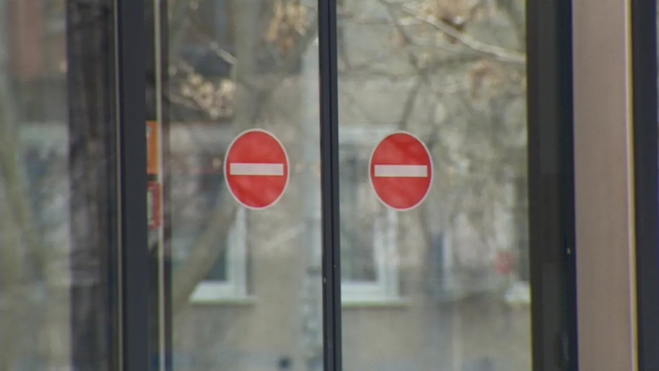 Nem tervezi a kormány a vasárnapi boltzár újbóli bevezetését