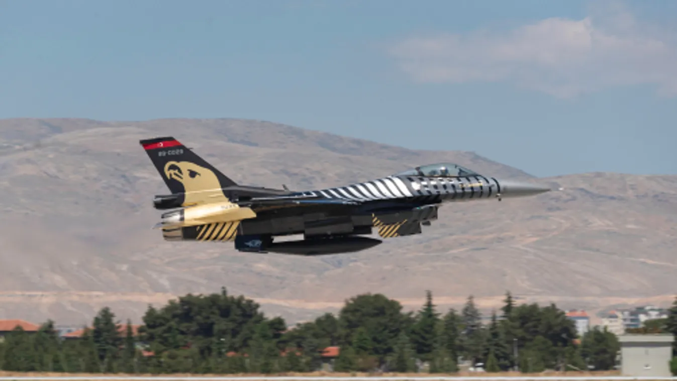 A török légierő tizenhét hónap után először támadott kurd ellenőrzés alatt álló területet