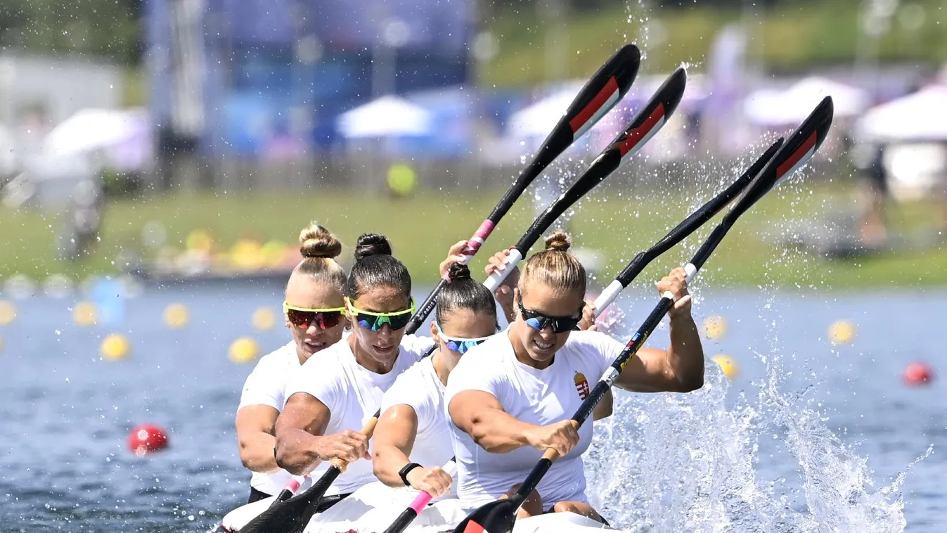 Bronzérmes a női kajak négyes