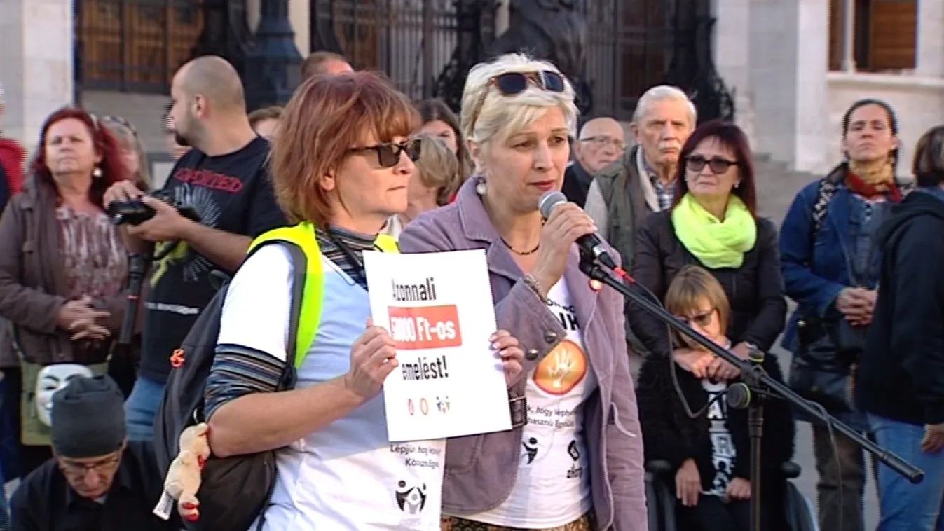 Októberben derülhet ki, mennyivel emelkedhet az otthonápolási díj