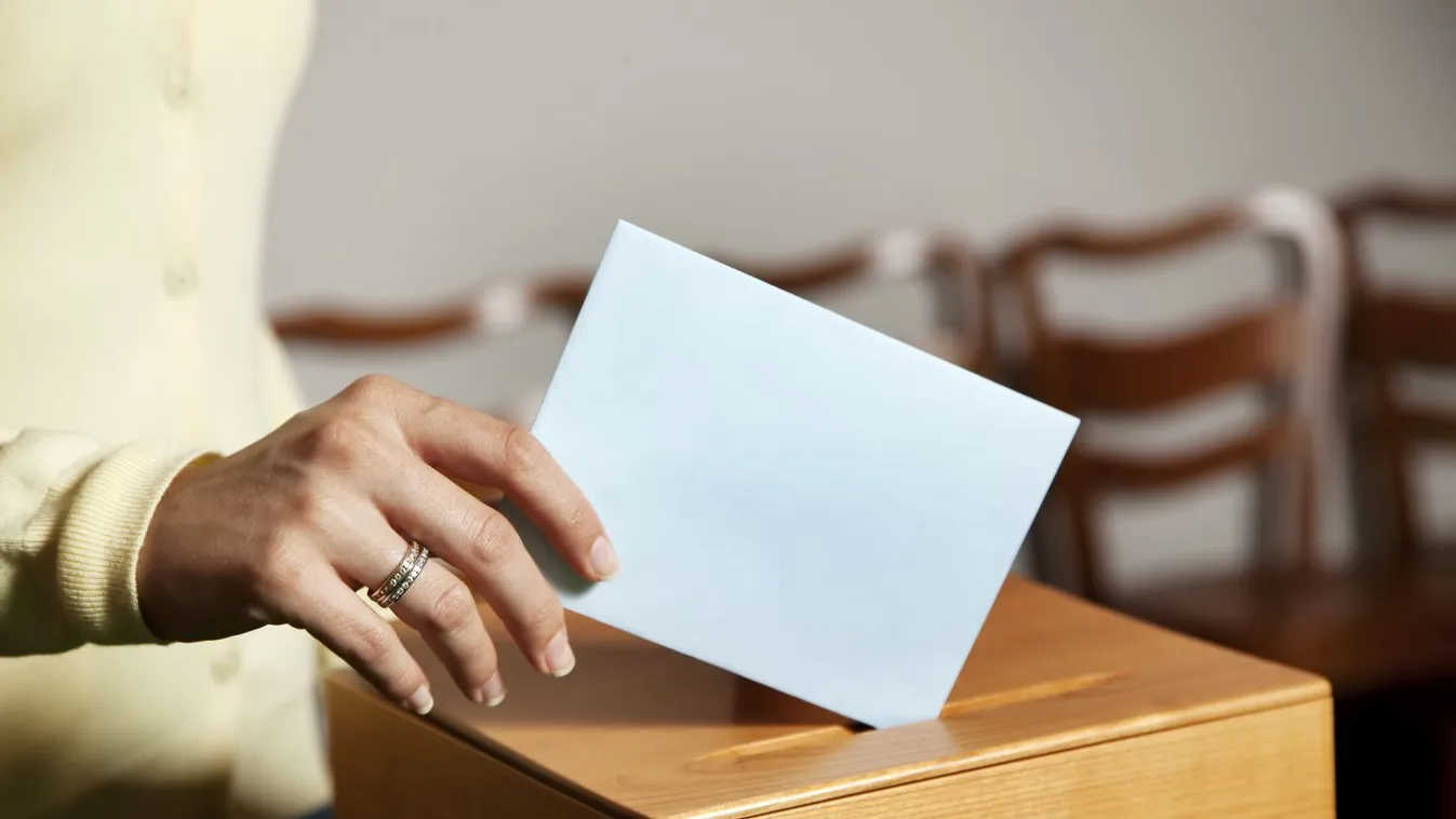 Péntekig lehet kérni a külképviseleti névjegyzékbe vételt