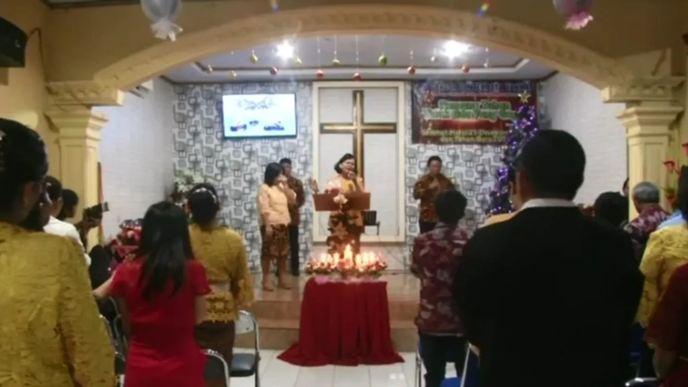 Már több mint 400 ember vesztette életét a szökőárban