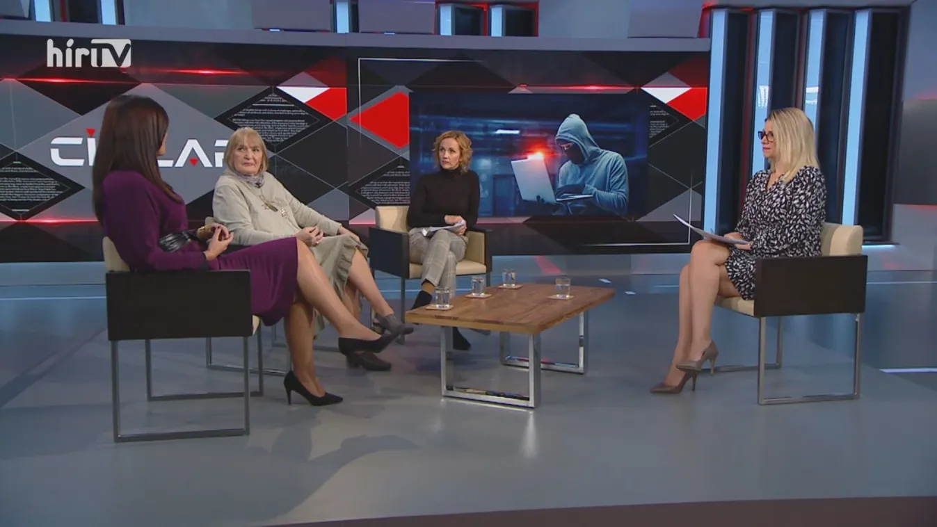 Címlap: A virtuális világ veszélyei gyermekeinkre