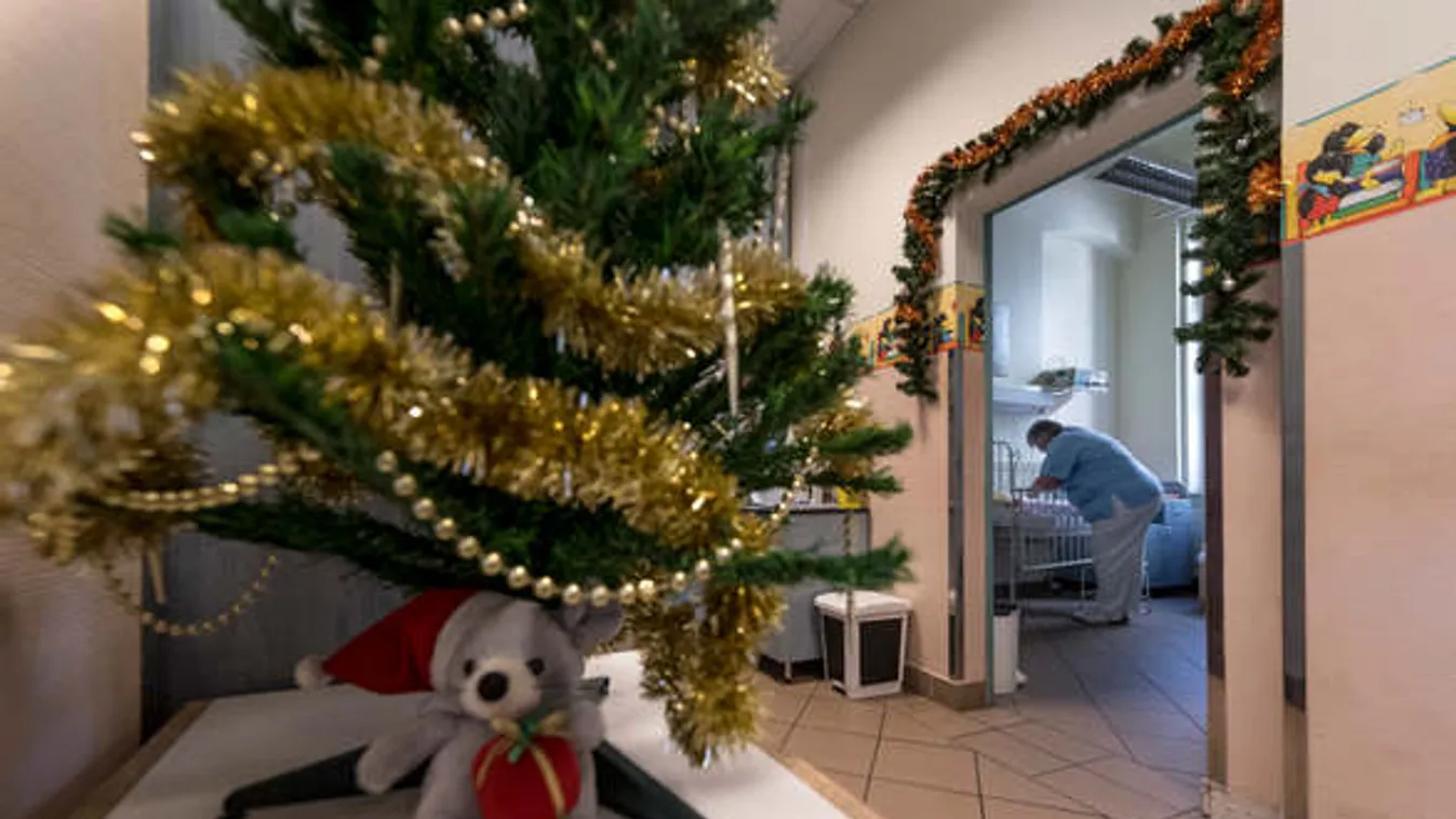 Igyekeznek a kórházakban is igazi ünneppé varázsolni a karácsonyt