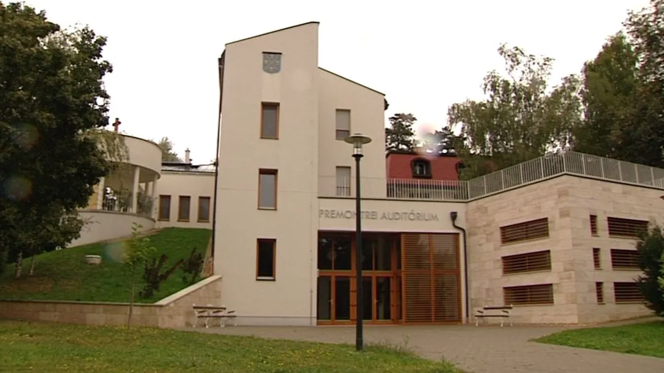 Százmilliókkal támogatták az egyházi iskolaközpont felújítását