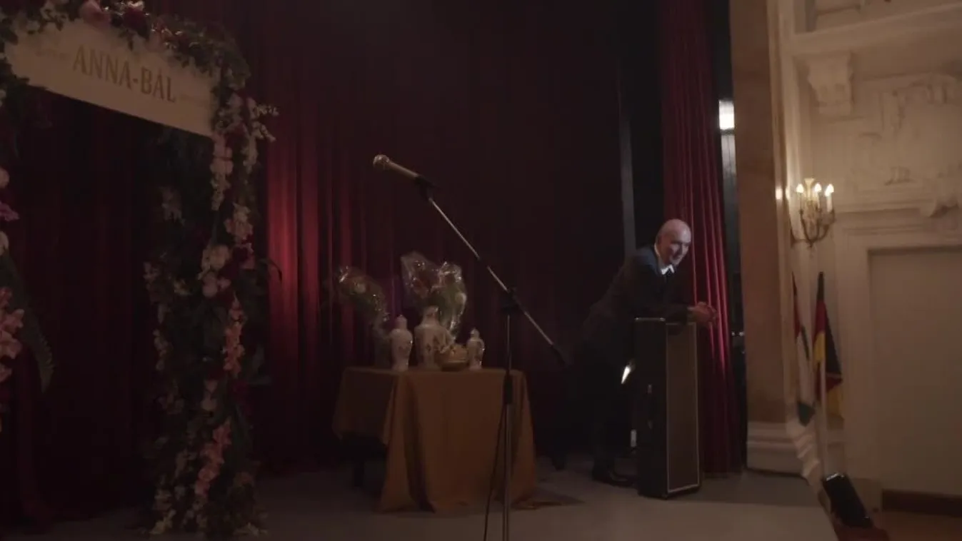 Svenk: Stábunk ellátogatott a Valami madarak forgatására