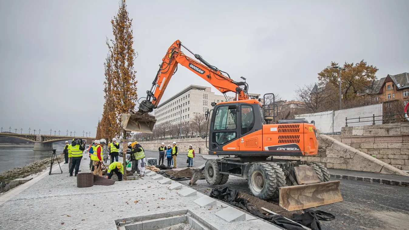 Tízmilliókért hozattak selejtes fákat külföldről Karácsonyék