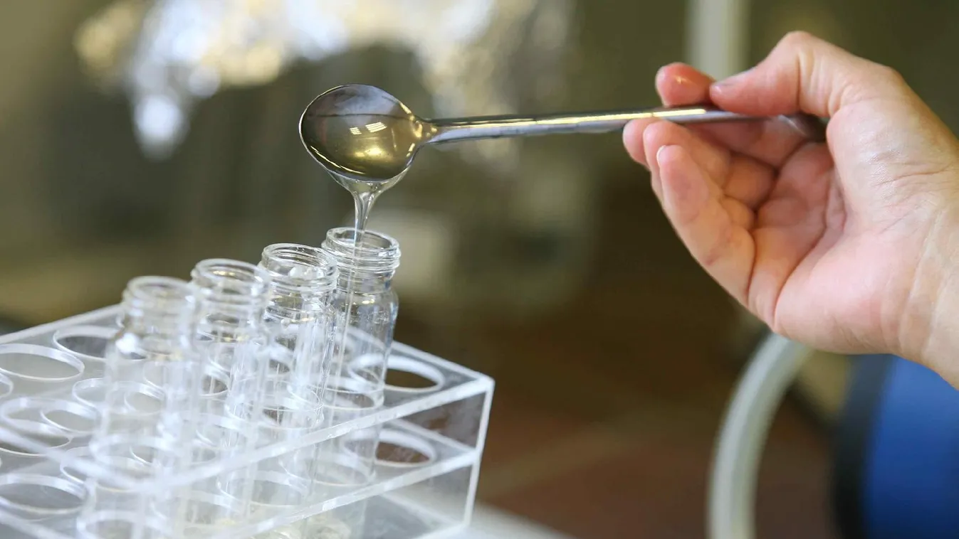 Napi 160 tonna hamis méz ömlik az unióba