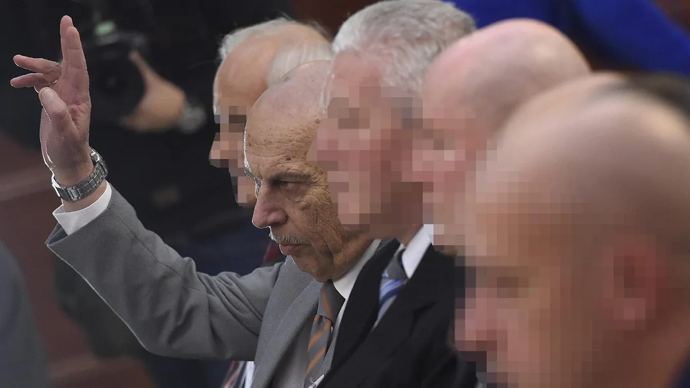 Elnapolták az ítélethirdetést a rendőri vezetők ügyében