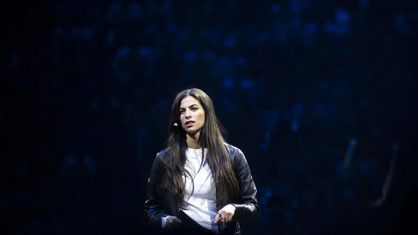 Szentkirályi Alexandra: Magyar Péter emberei szeretnének egy pillangókéssel hasba szúrni