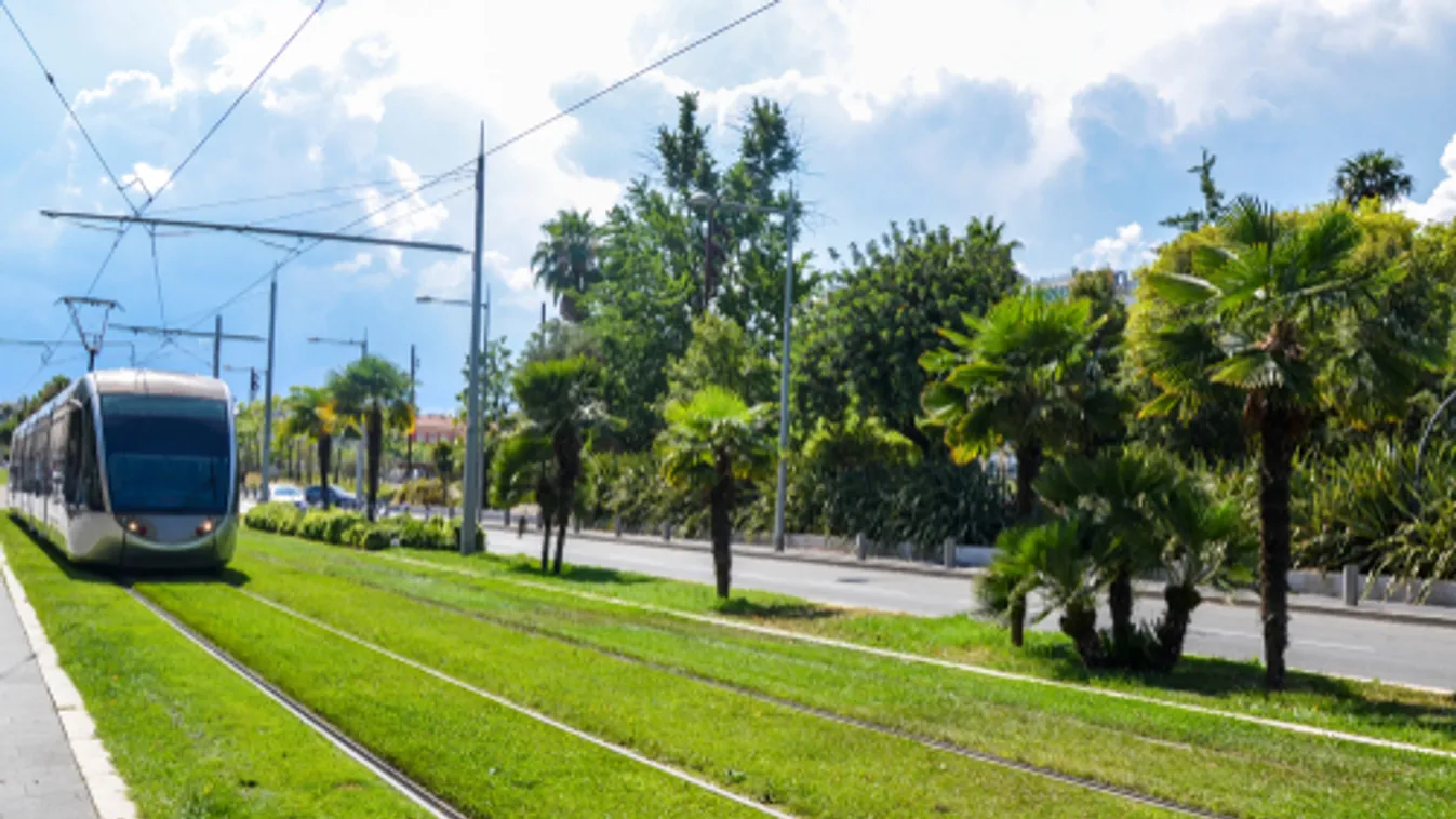 26 új villamos érkezett a fővárosba