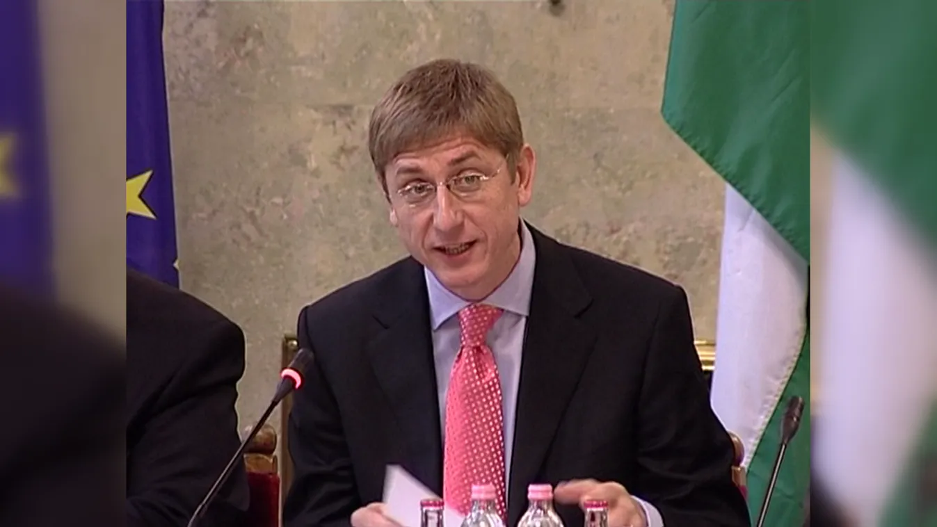 Pontosan 15 évvel ezelőtt jelentette be Gyurcsány Ferenc a 30 százalékos gázáremelést