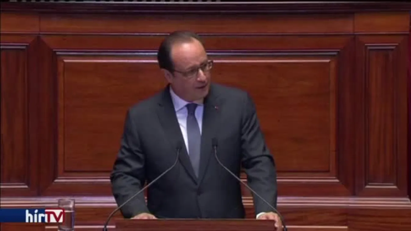Az Iszlám Állam elpusztítására tett ígéretet Hollande
