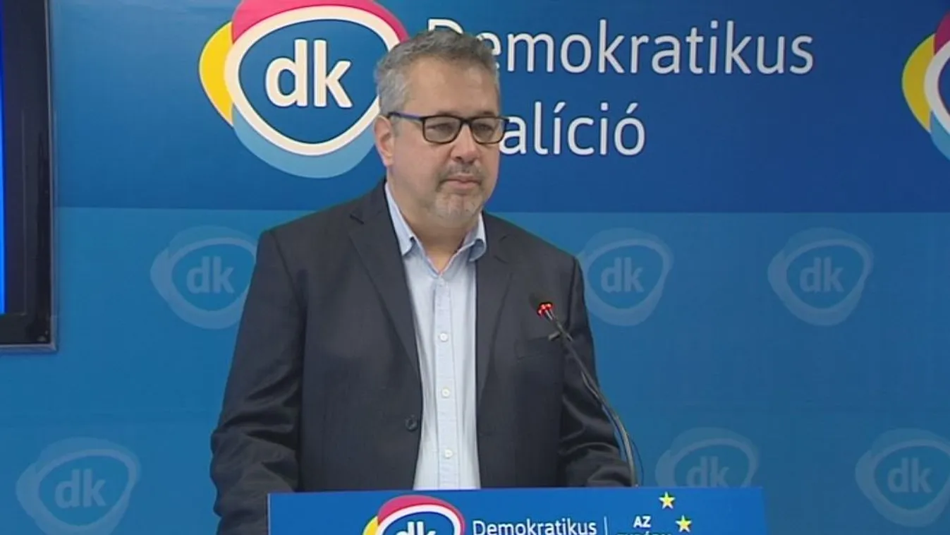 DK: Maradhat a vízfejű gigaminisztérium