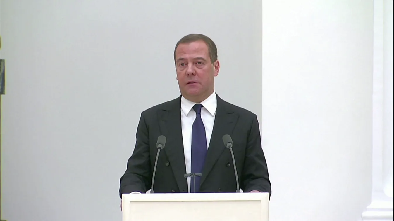 Dmitrij Medvegyev: Aki árplafont vezet be, az nem fog orosz gázt kapni