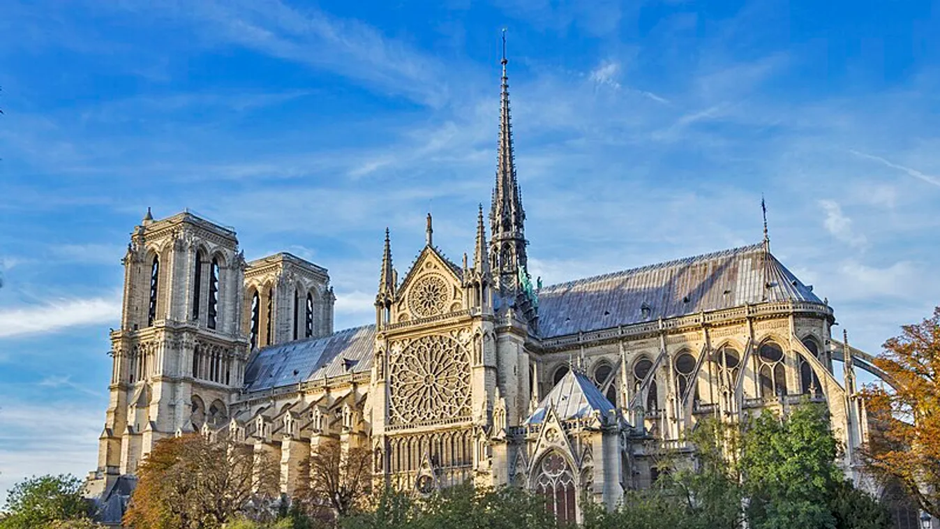 A francia kormány fizetőssé tenné a belépést a Notre-Dame-ba
