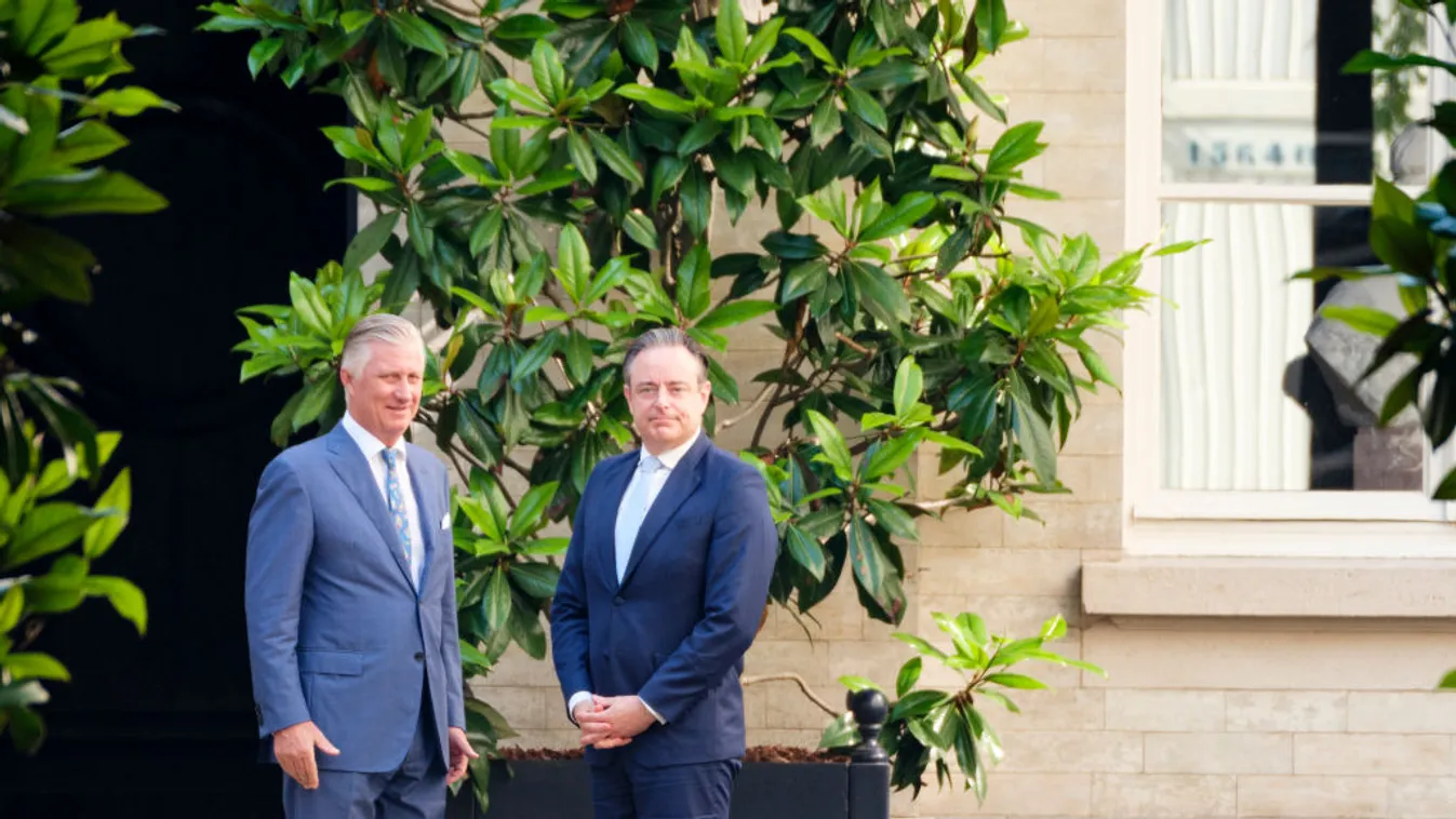 A belgák nem kapkodták el: több, mint fél év kellett a kormányalakításhoz