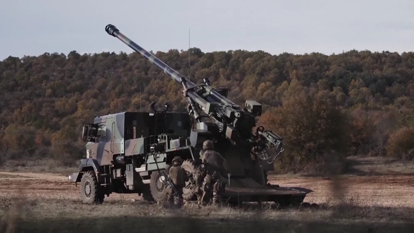 Az olasz pártok továbbra sincsenek közös állásponton Európa felfegyverzéséről + videó