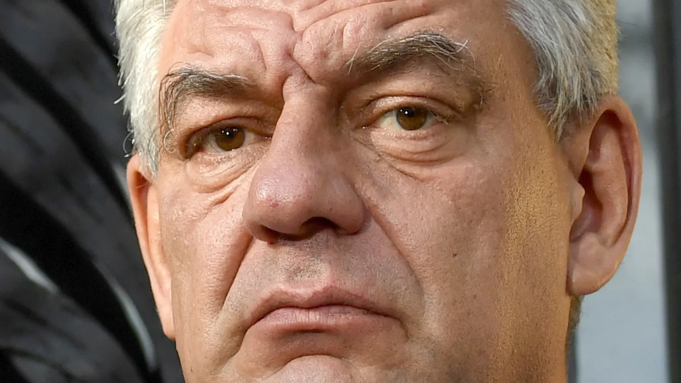 Nem magyarellenes kijelentése miatt bukott meg a román kormányfő