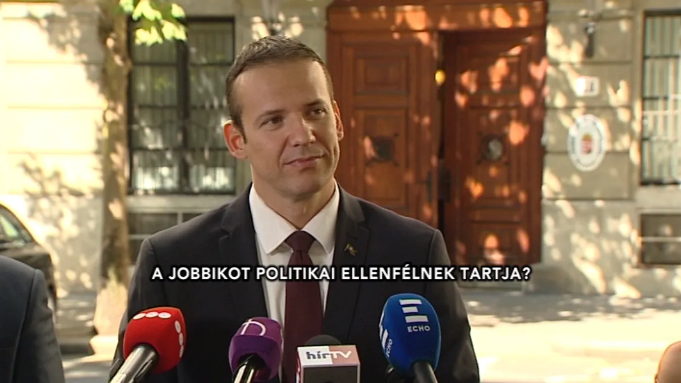 Toroczkai politikai ellenfelüknek tekinti a Jobbikot