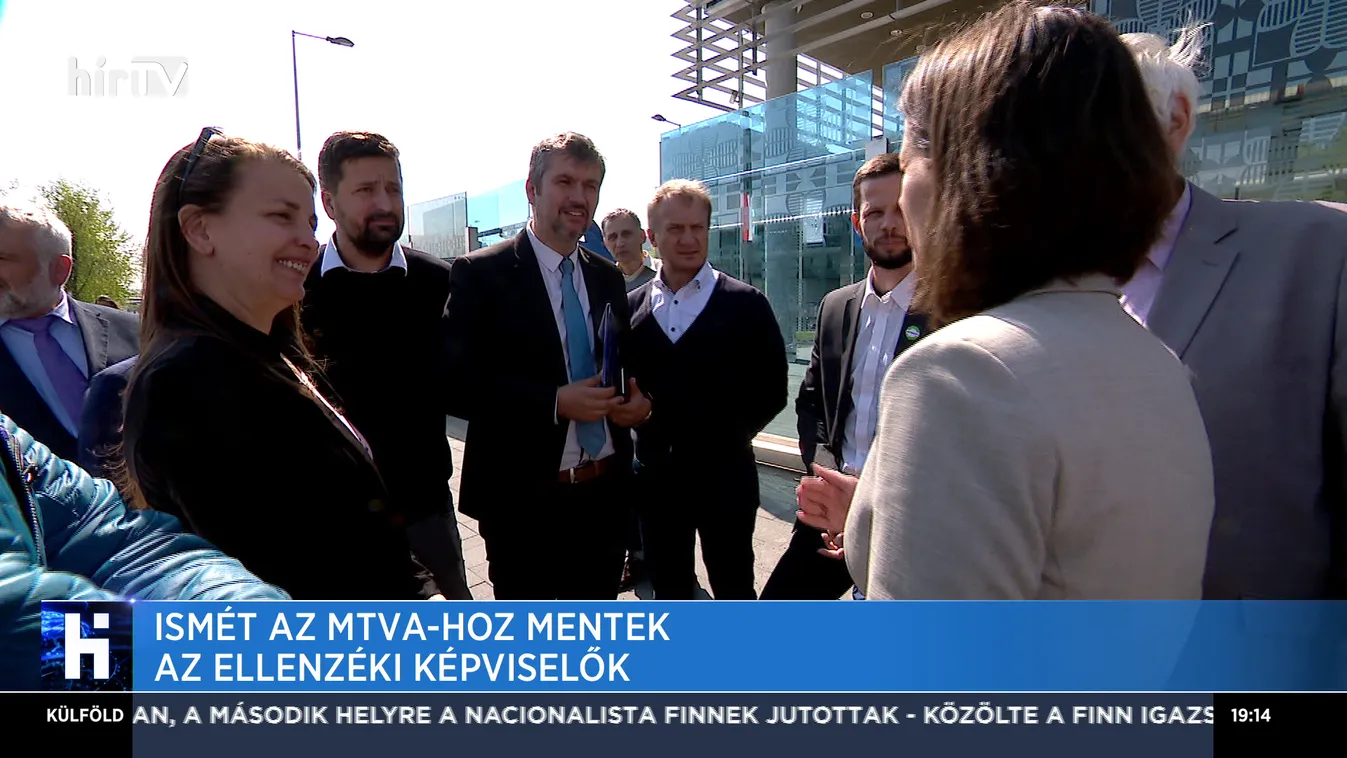 Ismét akciózott az ellenzék a köztévénél
