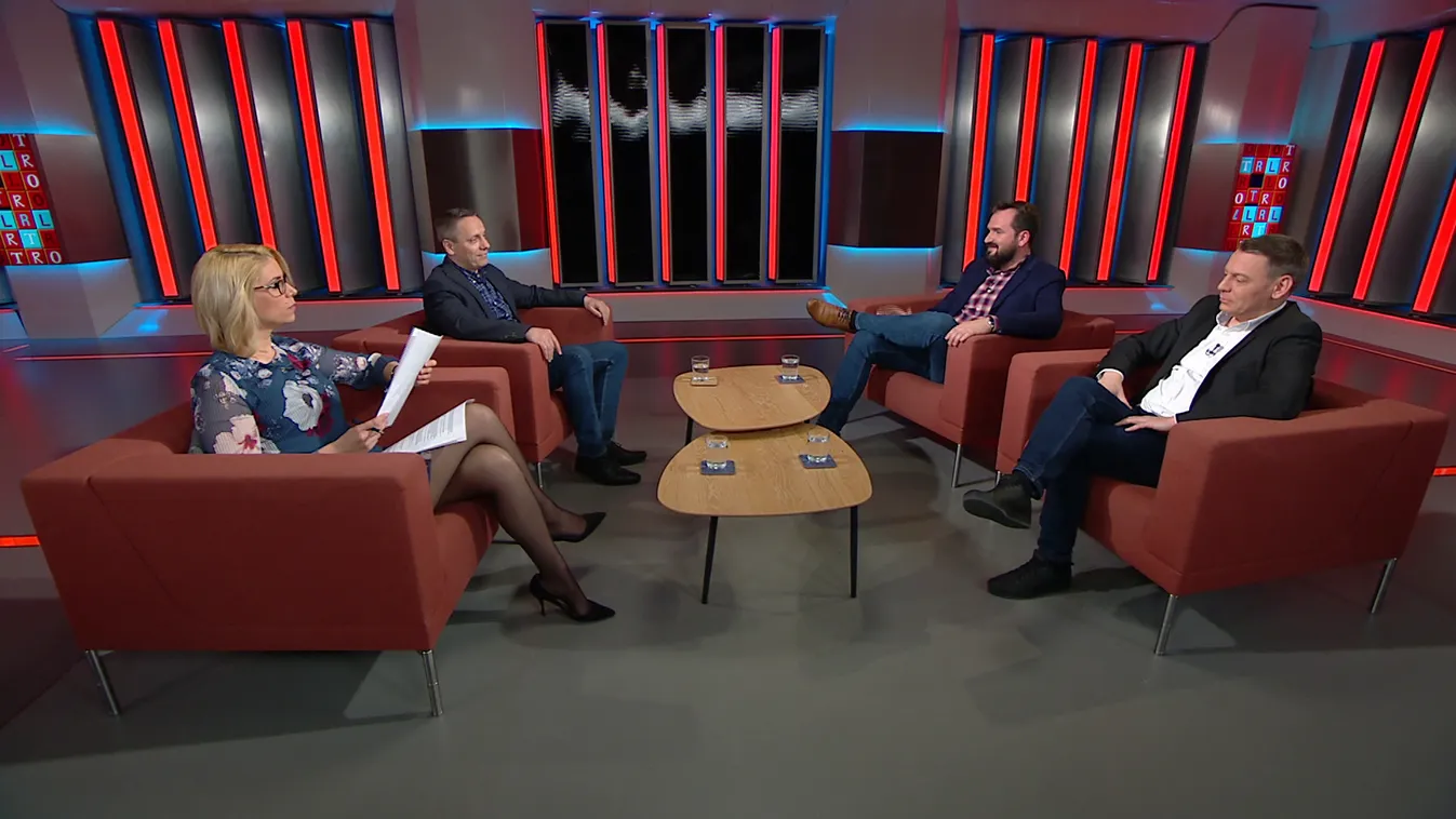 Troll: Amíg ők a bemelegítő pályán bohóckodtak, addig a centerpályán a Fidesz behúzta a pontot