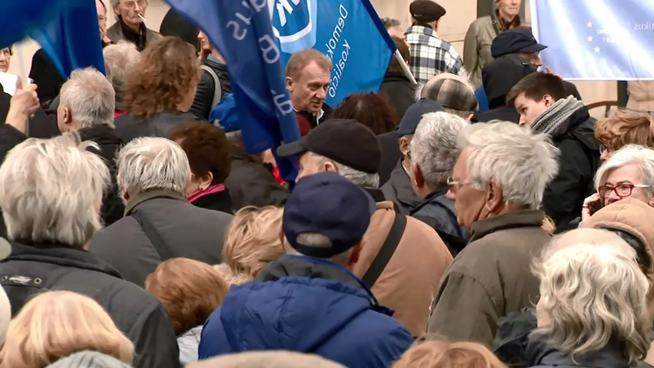 Csekély számú érdeklődő az ellenzéki megemlékezéseken
