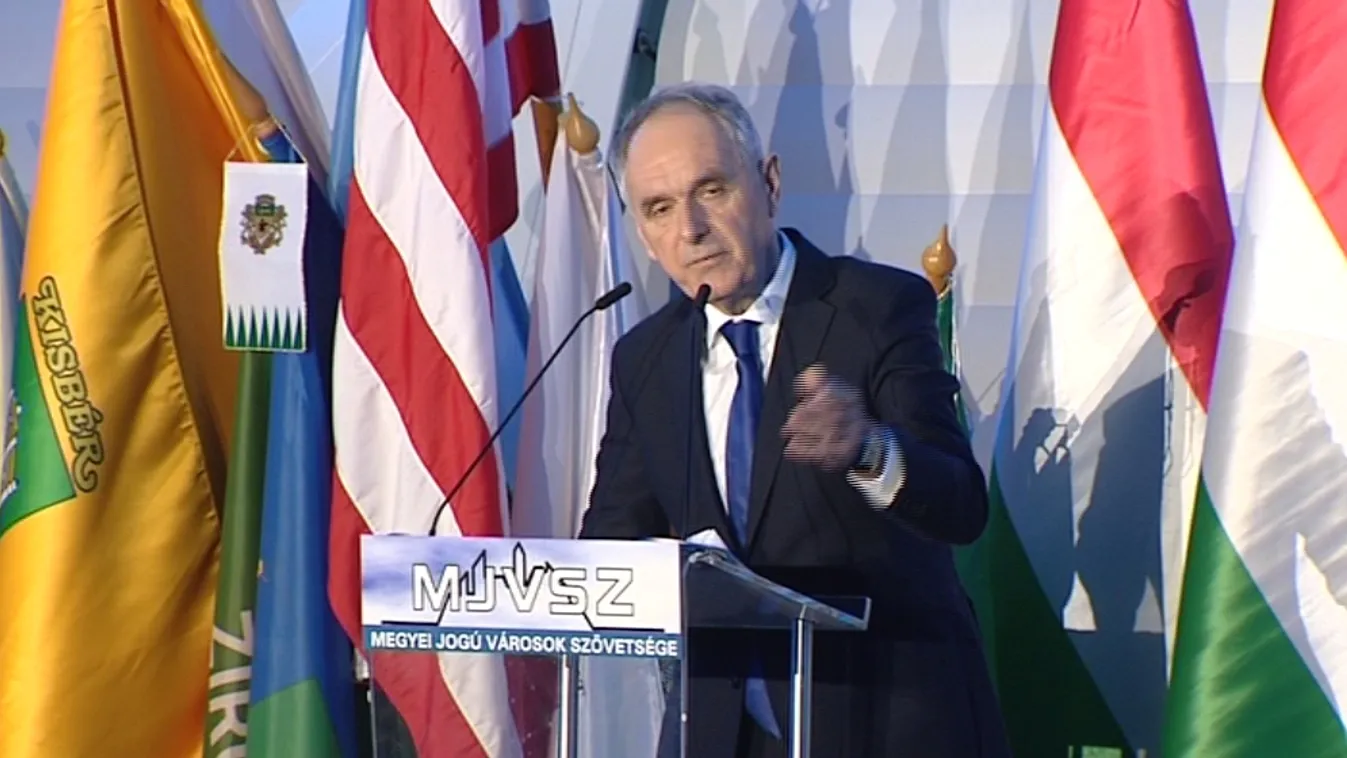 Töredékáron bérelhet irodát az önkormányzattól a kaposvári Fidesz