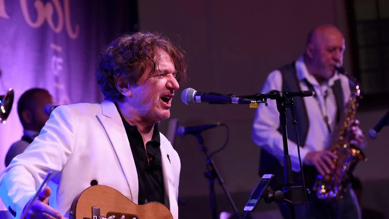 Isteni hangulat: Fesztiválszervezőnek állt a református lelkész