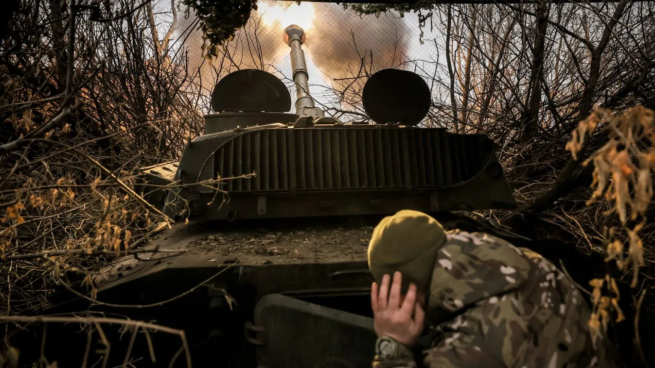 Ukrán vezérkar: ukrán erők mértek csapást az oroszországi Engels katonai repülőterére