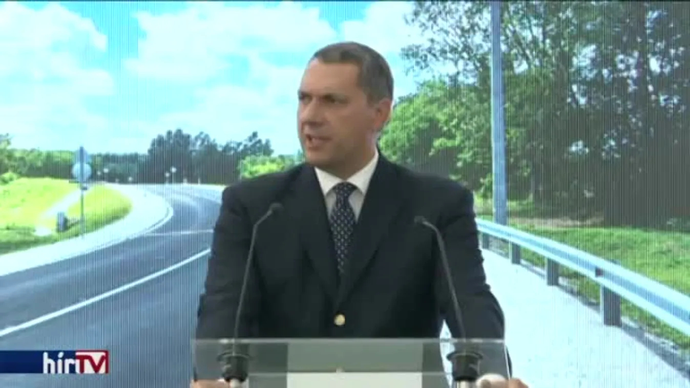 Lázár lebontaná a határokat