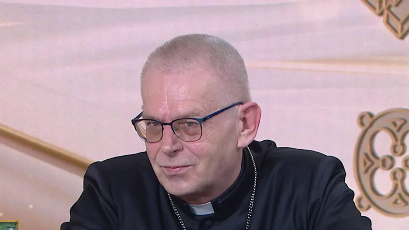 Milyen ember is Ferenc pápa?