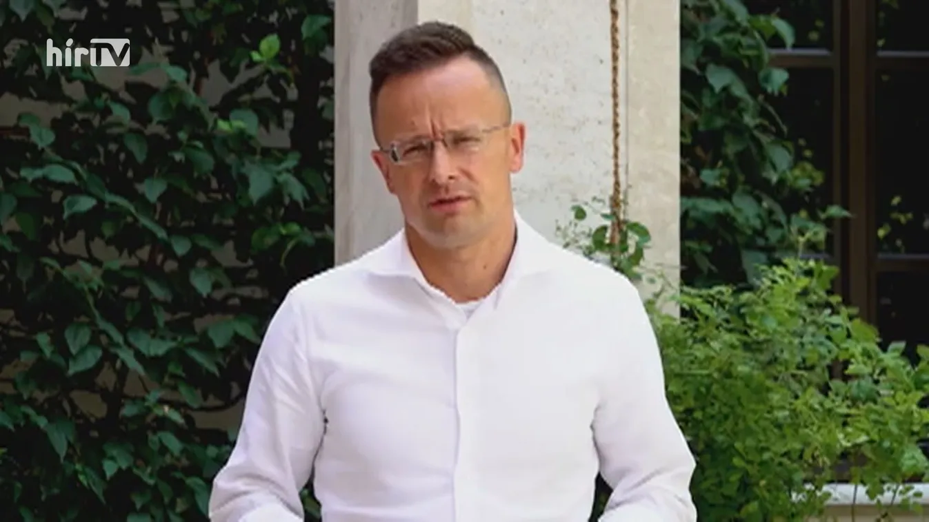 Újabb hat gazdasági döntést jelentett be Szijjártó Péter
