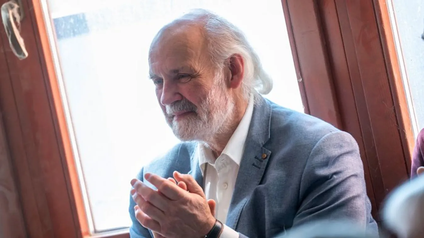 Ki vagy te, Iványi?