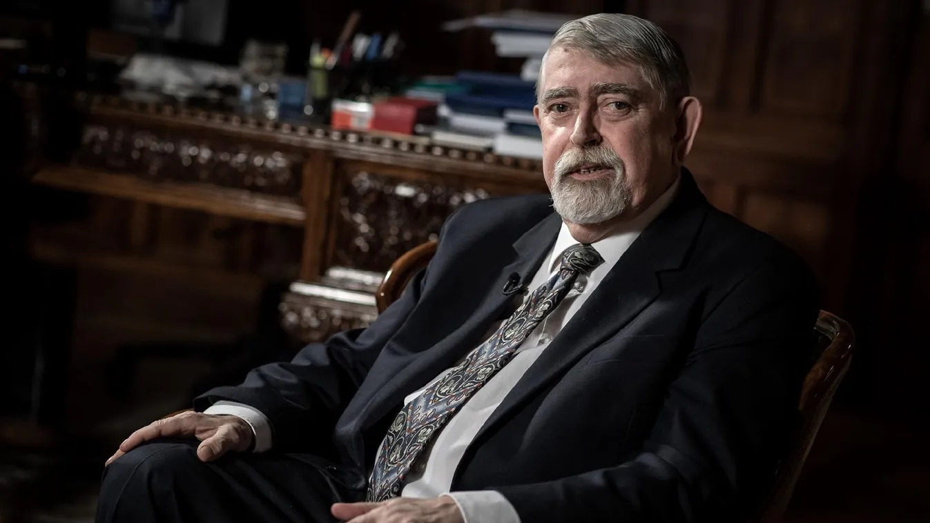 Kásler: A vakcina nem pártpolitikai kérdés