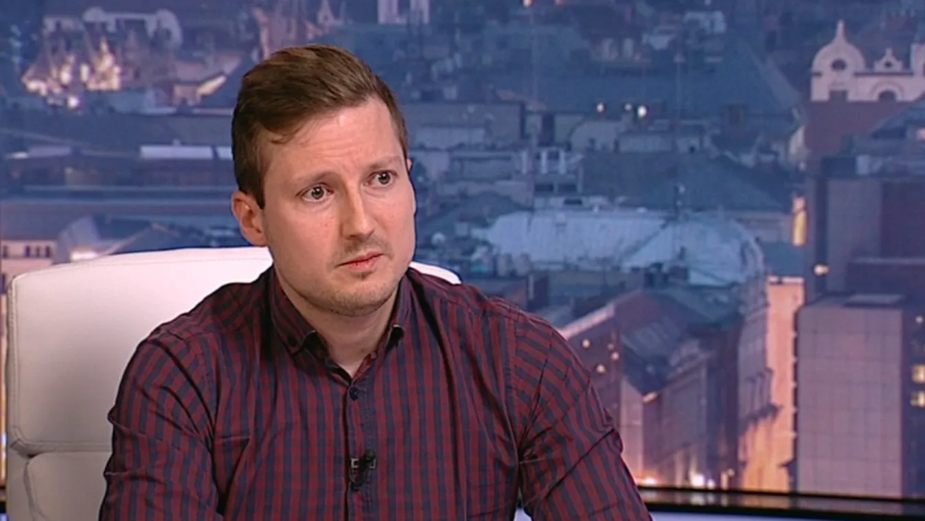 Simicska plakátjain üzen a Momentum