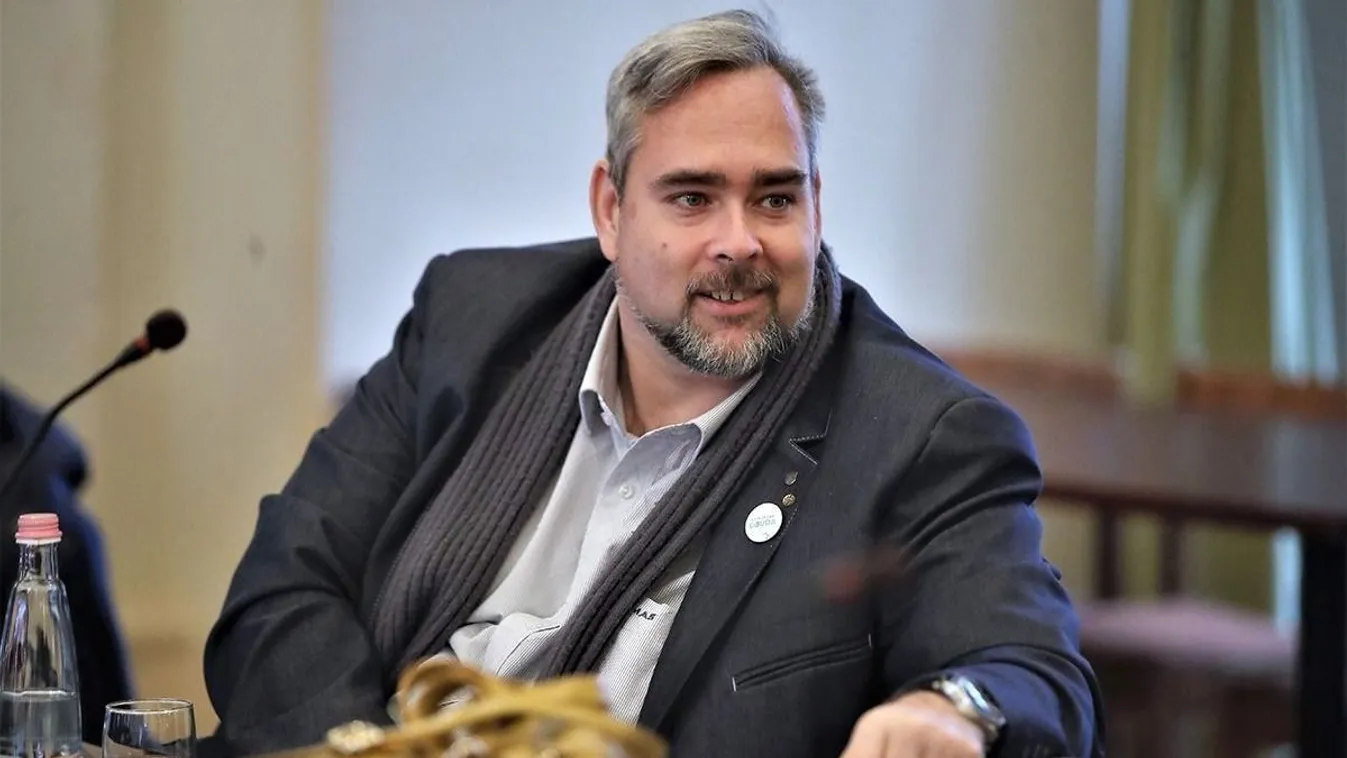 570 millió forintot vesznek ki az óbudaiak zsebéből Gyurcsány kerületi helytartói