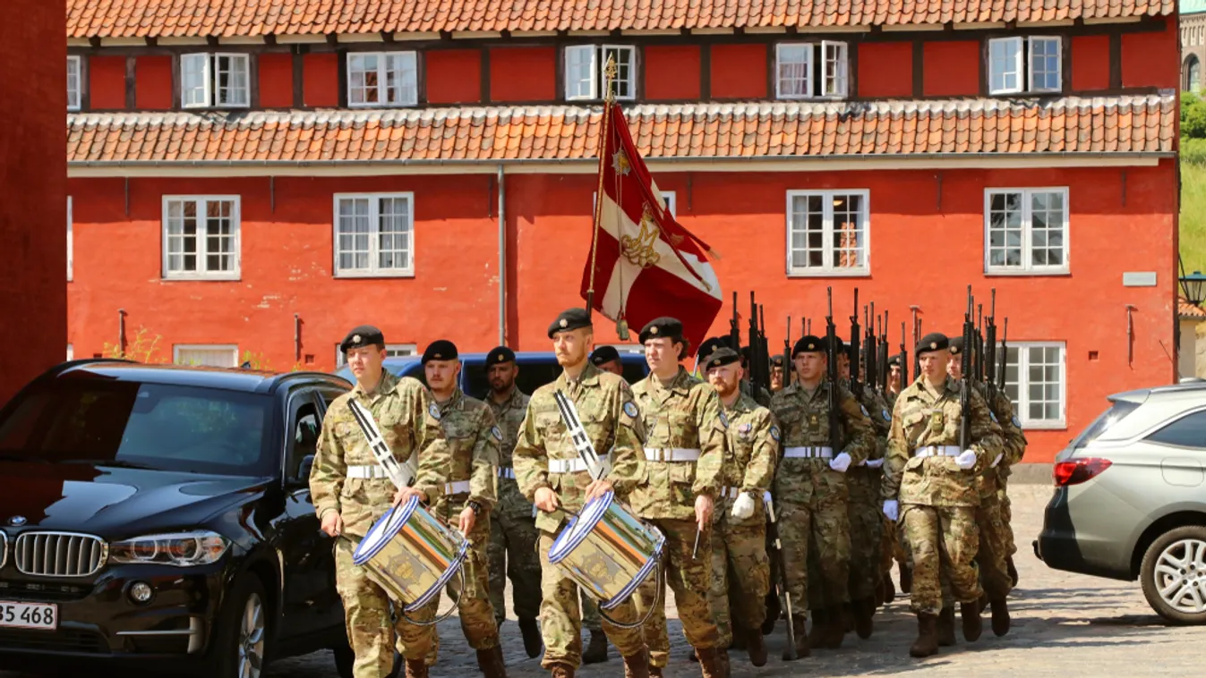 Kiképzésre mennek dán katonák az ukrán frontok mögé