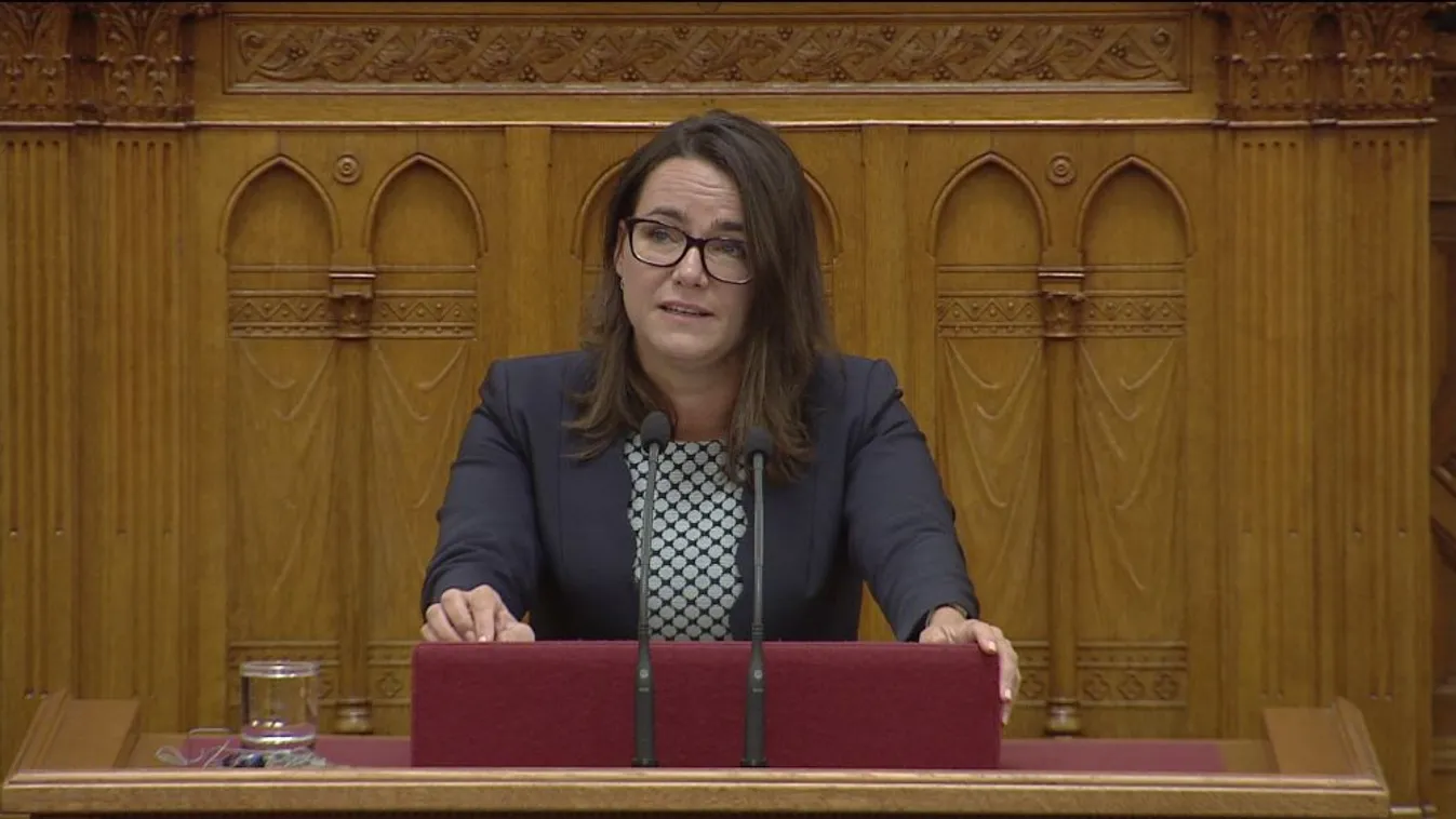 Január 1-jétől a nagyszülők is gyedre mehetnének