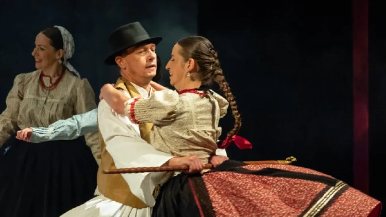 A Nagyvárad Táncegyüttes lép fel a Hagyományok Házában